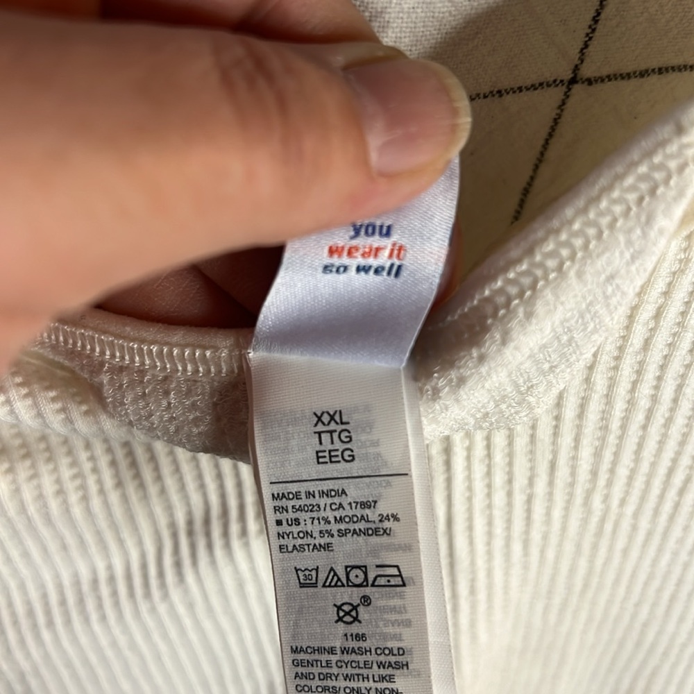 Old Navy Ribbed Tank - Picture 6 of 8